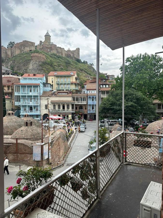 Sabir'S Apartment Old Town Tbilisi Bagian luar foto